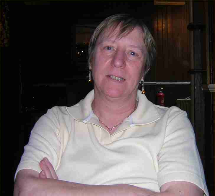 lesley.jpg (15081 bytes)